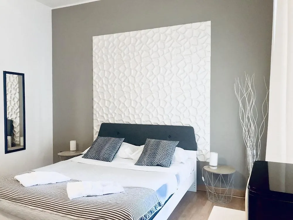 B&B Stesicoro Inhabit - Guesthouse City Center Aeroporto di Catania Fontana Rossa