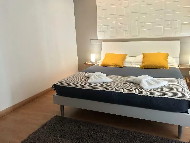Affittacamere B&B Stesicoro Inhabit - Guesthouse City Center Aeroporto di Catania Fontana Rossa